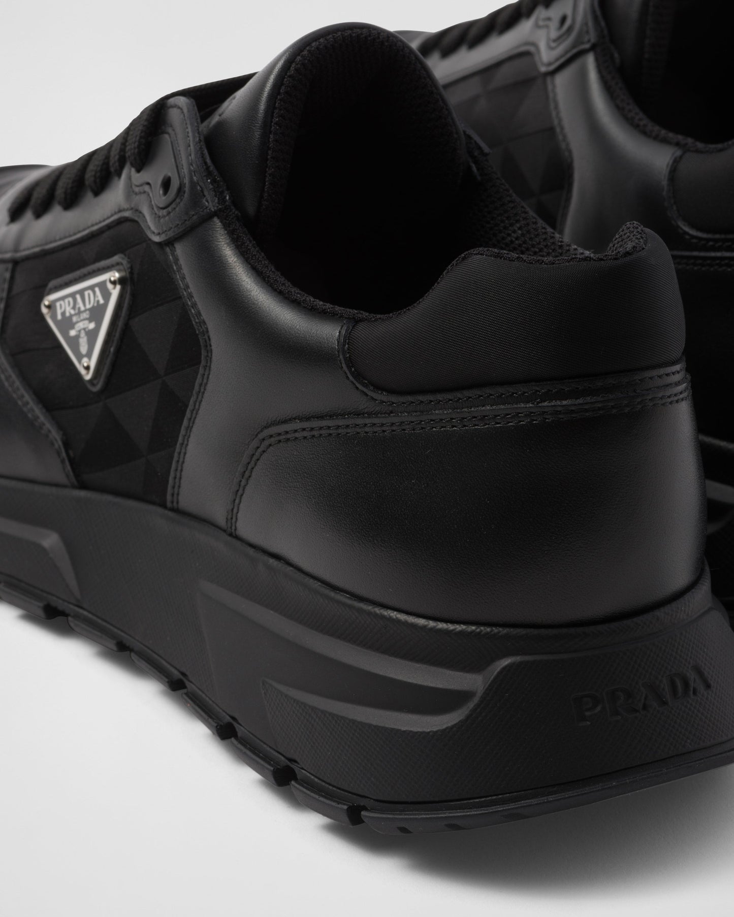 Prada Basic Noir
