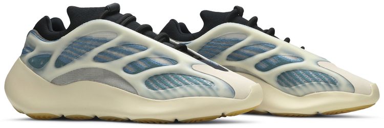 Yeezy Boost 700 V3 Skelet